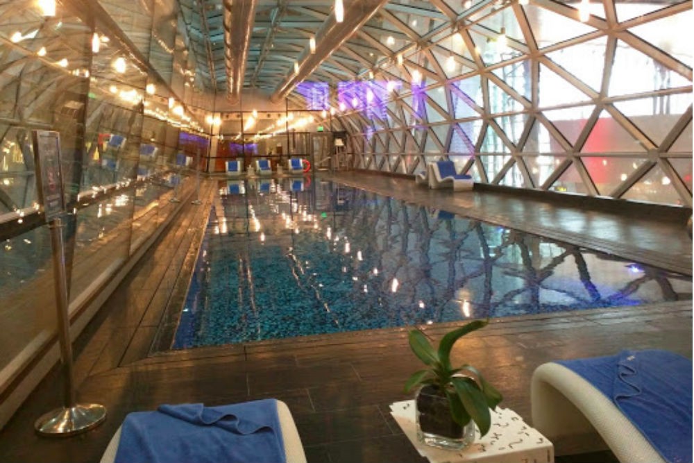 The pool at Doha’s Hamad International Airport