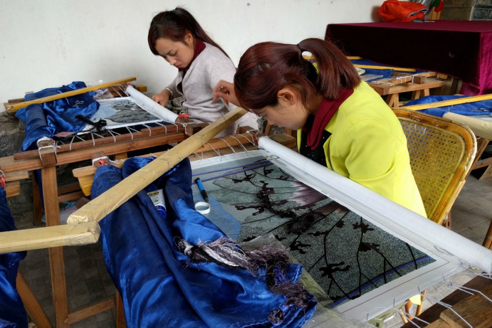 Visiting a small embroidery school in Dali, Yunnan Province, China