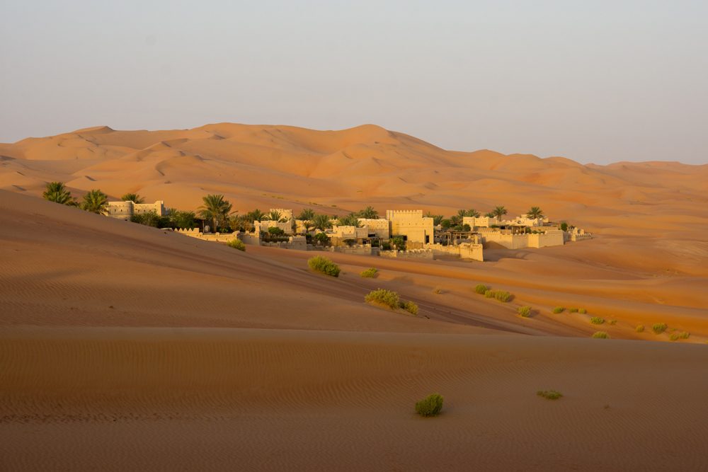Abu Dhabi Qasr al Sarab desert oasis