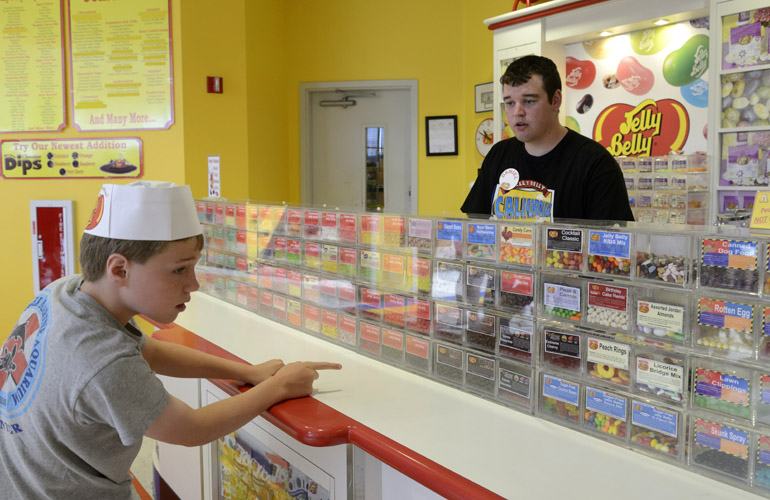 Jelly Belly factory tour sampling station