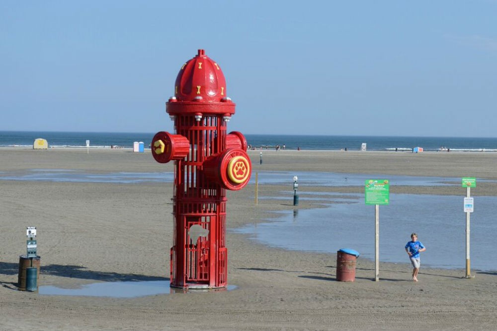 Public art in Wildwood: This 25-foot-tall fire hydrant sits on Dog Beach.