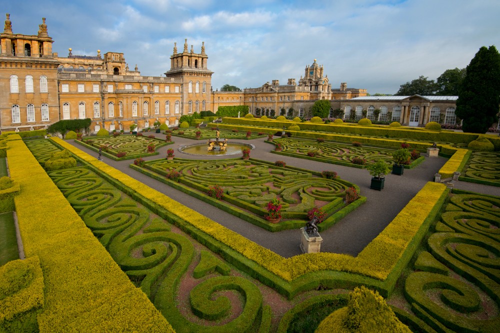 The Italian Garden at Blenheim Palace, Woodstock, Oxfordshire. Park land designed by Capability Brown.