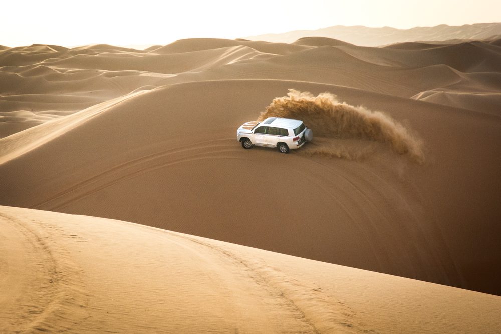 Abu Dhabi Qasr al Sarab dune bashing