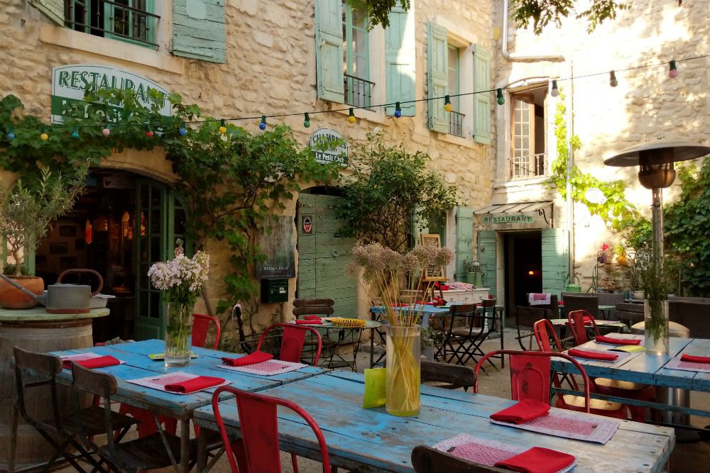 Le Petit Bouchon restaurant in Oppede le Vieux, Provence France