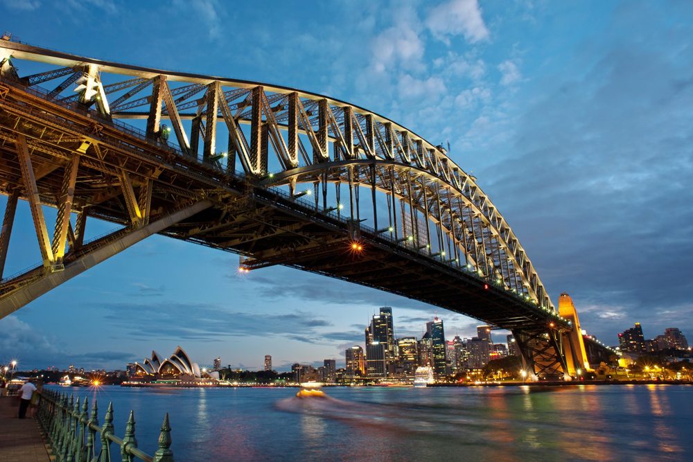 The Sydney Harbour Bridge and city skyline from Milsons Point.