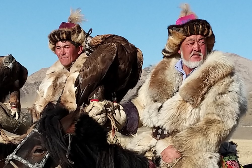 Golden Eagle Festival Mongolia - Chaimurat champion eagle hunter