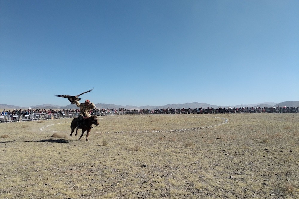 Golden Eagle Festival Mongolia -contestant in ring CR Billie Cohen