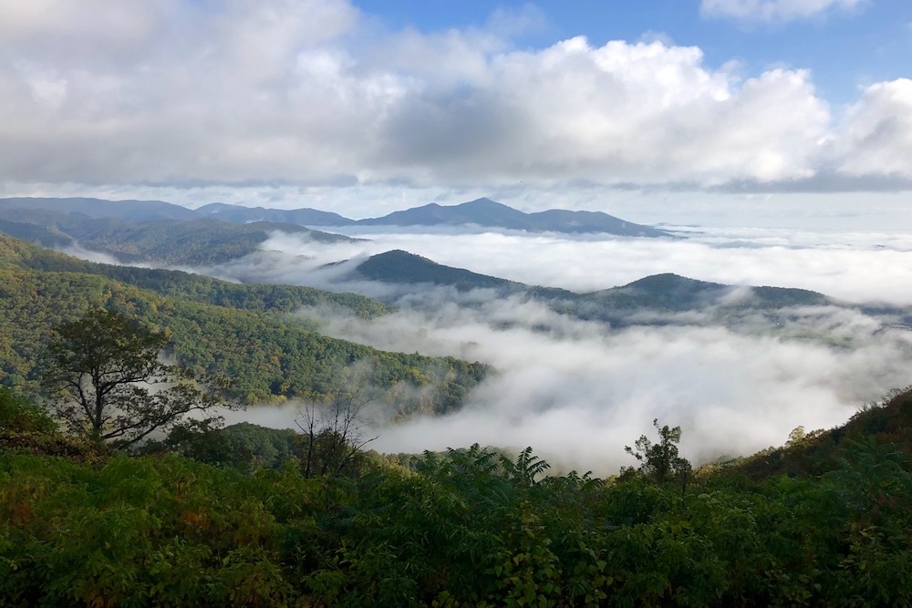 (2)	Pine Spur Overlook on the Blue Ridge Parkway in Virginia