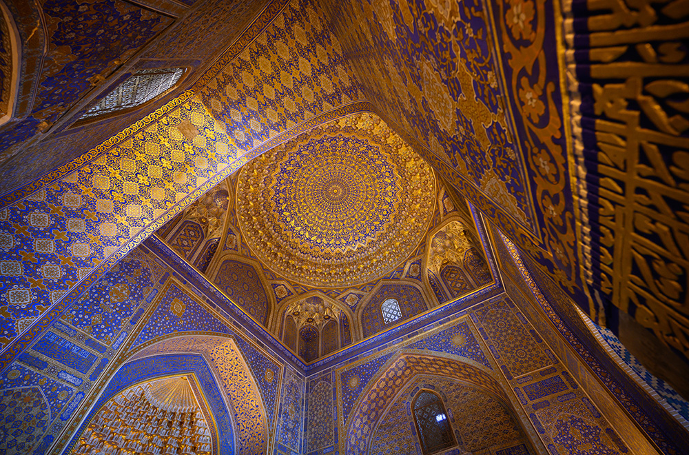 Uzbekistan Tilya-Kori Madrasa ceiling 