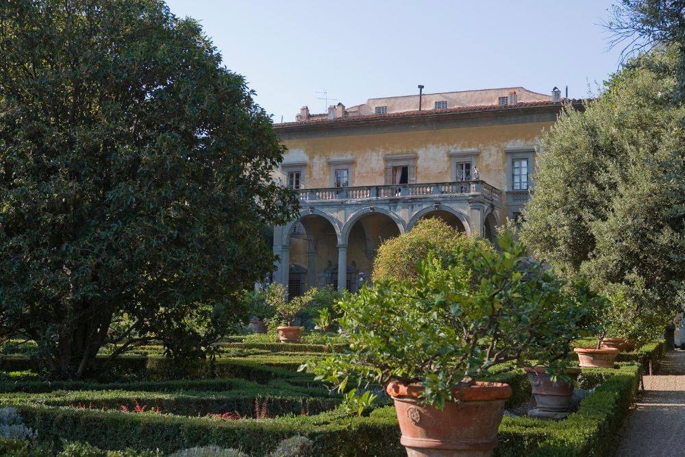 Palazzo Corsini in Florence surrounded by trees. 